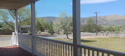 5960 Mallow Rd in Carson City, NV - Building Photo - Building Photo