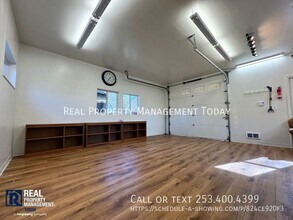 9009 Randall Dr in Gig Harbor, WA - Building Photo - Building Photo