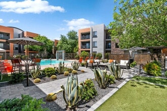 15164 N 140th Dr in Surprise, AZ - Building Photo - Building Photo