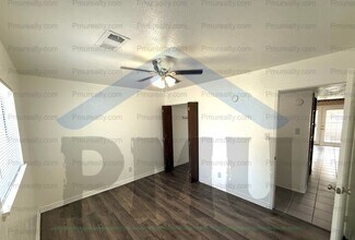 5017 Coffeyville Trail in Grand Prairie, TX - Building Photo - Building Photo