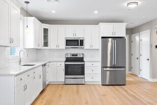 471 Main St in Stoneham, MA - Building Photo