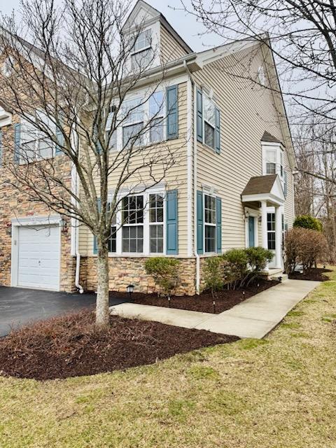 property at 22 Barr Ln