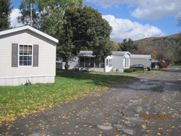 Nanticoke Mobile Home Park in Endicott, NY - Building Photo