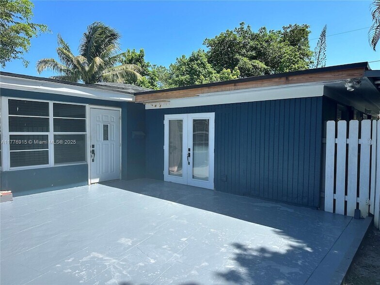 1410 SW 28th St, Unit A in Fort Lauderdale, FL - Building Photo