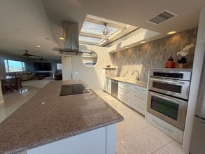 28 Lotus Pl in Lahaina, HI - Building Photo - Building Photo