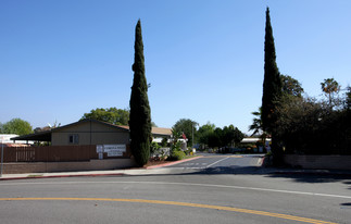 Corona West Mobile Home Estates Apartments