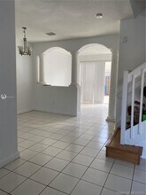 6970 NW 177th St-Unit -M101 in Hialeah, FL - Building Photo - Building Photo