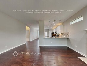 10204 Thomas Ln in Dripping Springs, TX - Foto de edificio - Building Photo