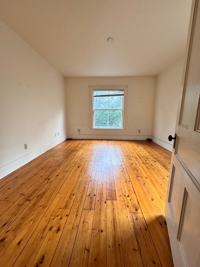 16 Sibley Ave, Unit Apt 3 (3BR, 1BA) in Montpelier, VT - Building Photo - Building Photo