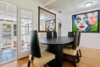 12510 Kling St in Studio City, CA - Foto de edificio - Building Photo