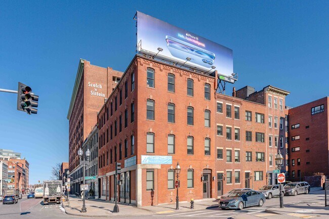 The Michelle in Boston, MA - Building Photo - Building Photo