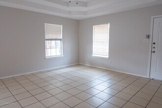 1519 Orlando St, Unit D in Edinburg, TX - Building Photo - Building Photo