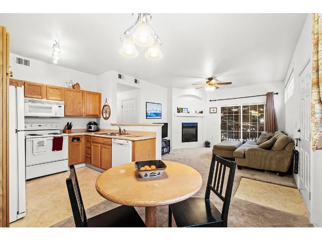 3002 W Elizabeth St in Fort Collins, CO - Building Photo - Building Photo