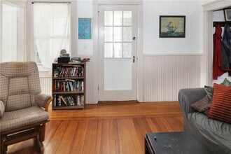 5 Davis Ct in Newport, RI - Building Photo - Building Photo