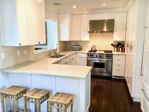 80 Gansett Ln in Amagansett, NY - Building Photo - Building Photo