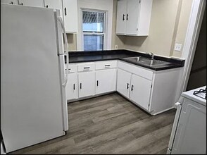 1135 Crosby St in Rockford, IL - Foto de edificio - Building Photo