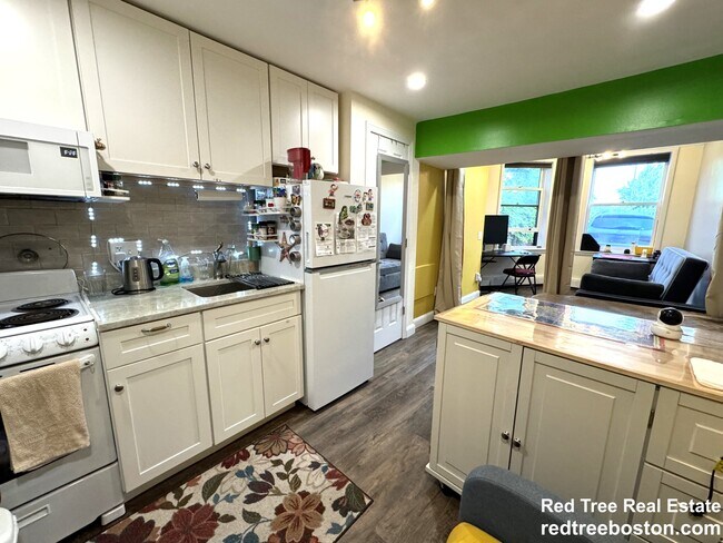 482 Beacon St, Unit 2 in Boston, MA - Foto de edificio - Building Photo