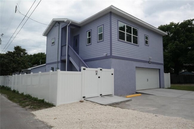property at 1011 1/2 7th St N