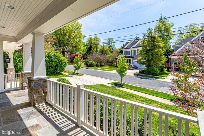 6109 Kirby Rd in Bethesda, MD - Building Photo - Building Photo