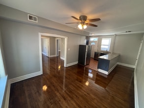 6118 W Roosevelt Rd in Oak Park, IL - Building Photo - Building Photo