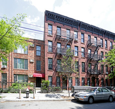 533 Clinton St in Brooklyn, NY - Building Photo - Building Photo