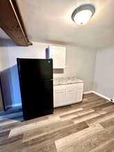 646 Main Rd N, Unit 1D in Hampden, ME - Foto de edificio - Building Photo