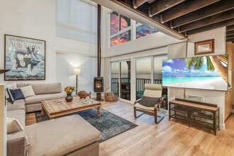 565 Esplanade in Redondo Beach, CA - Building Photo - Building Photo