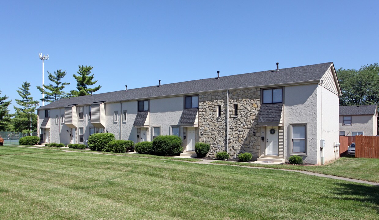 Hunter's Ridge Apartments in Gahanna, OH - Building Photo