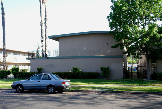 11651 Stuart Dr in Garden Grove, CA - Building Photo - Building Photo