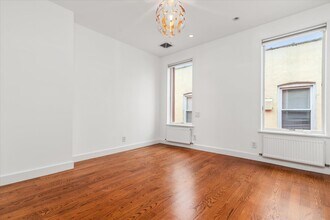 69-54 74th St in Queens, NY - Building Photo - Building Photo