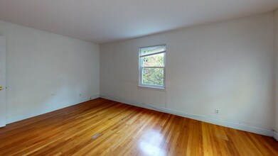 115 Withington Rd, Unit #1 in Newton, MA - Building Photo - Building Photo