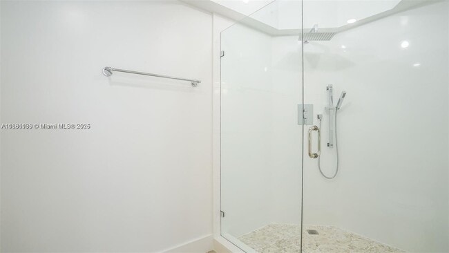1901 Brickell Ave #A508 in Aventura, FL - Building Photo - Building Photo