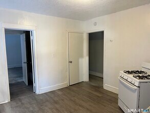 252 Sisson Ave in Hartford, CT - Foto de edificio - Building Photo