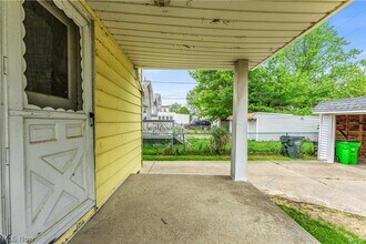 18751 Monterey Ave-Unit -DN in Euclid, OH - Building Photo - Building Photo