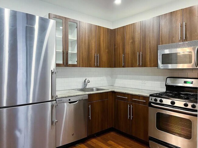 1 Wall St in New York, NY - Building Photo - Building Photo