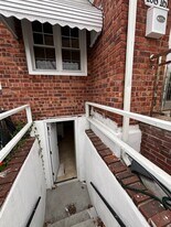 108-16 175th St in Queens, NY - Building Photo