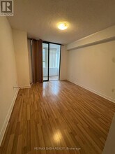 45 Carlton St. in Toronto, ON - Building Photo - Building Photo