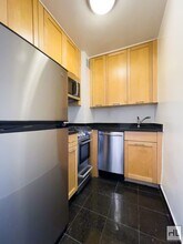 EAST 36 STREET in New York, NY - Building Photo - Building Photo