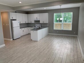 4221 Alvin St-Unit -B in Houston, TX - Building Photo - Building Photo