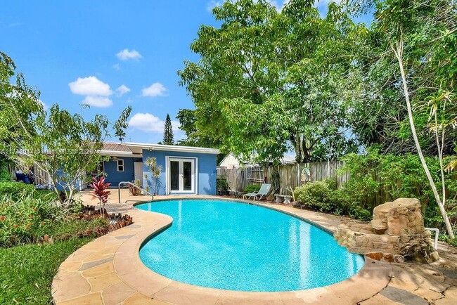 1328 N Andrews Ave in Fort Lauderdale, FL - Building Photo - Building Photo