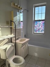 1691 Commonwealth Ave, Unit 29 in Boston, MA - Foto de edificio - Building Photo