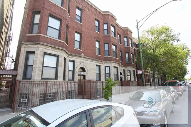 property at 1363 N Ashland Ave