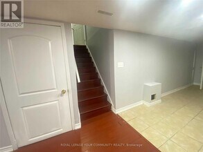 288 Monte Carlo Dr in Vaughan, ON - Building Photo - Building Photo