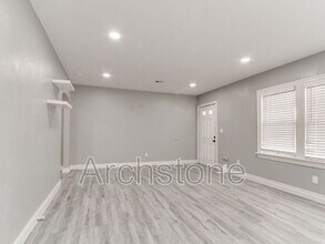 1201 NW 43rd St in Oklahoma City, OK - Building Photo - Building Photo