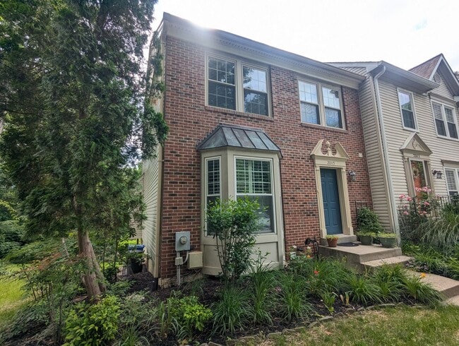 20115 Seabreeze Ct in Germantown, MD - Building Photo - Building Photo