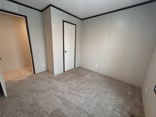 2481 Pajot Rd in Kawkawlin, MI - Building Photo - Building Photo