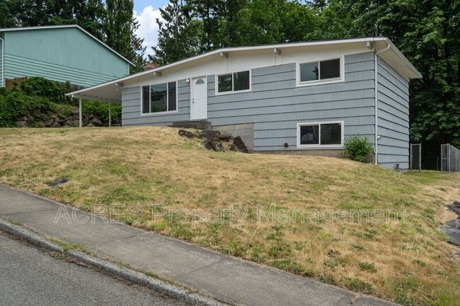 12126 SE 160th St in Renton, WA - Foto de edificio - Building Photo