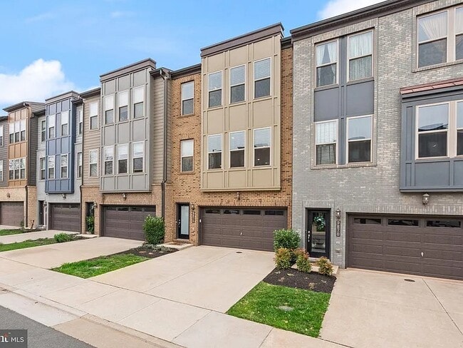 9874 Buchanan Lp in Manassas, VA - Building Photo - Building Photo