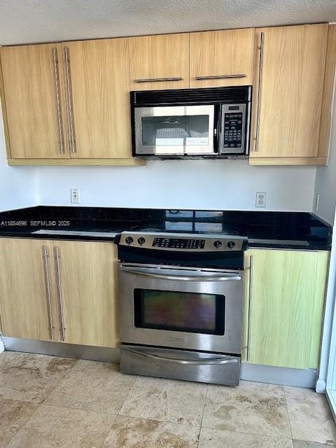 property at 7600 Collins Ave