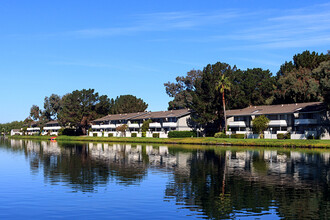 Sand Cove in Foster City, CA - Foto de edificio - Building Photo